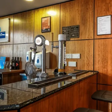 Days Inn by Wyndham Peterborough