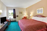 Days Inn & Suites by Wyndham Louisville SW Hotels in Shively