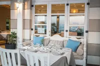 Swell Boutique Hotel