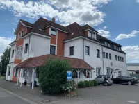 Apart-Hotel Rheinischer Hof Dormagen Hotels near Kleingartenverein Horrem e.V. Franz-Josef Rothausen