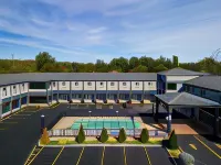 Days Inn & Suites by Wyndham Niagara Falls/Buffalo Hotels in Lockport