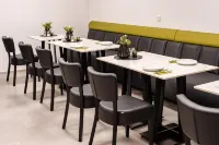 Sonnenschein Apartments - breakfast