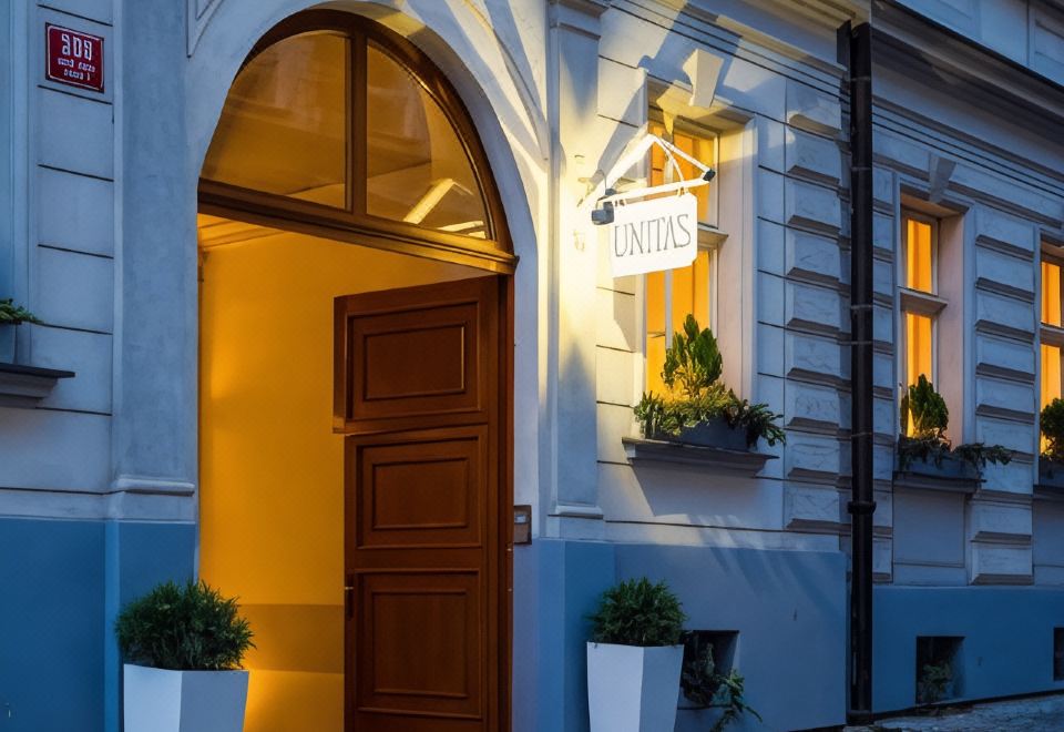 유니타스 호텔