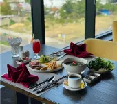 Seascape Mandala Resort Phan Thiet - مسبح على السطح