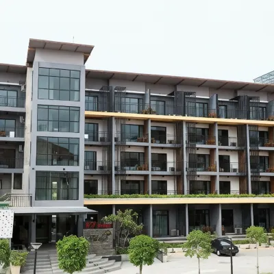 Samkwan Village Hotels near Bangsaen Aquarium