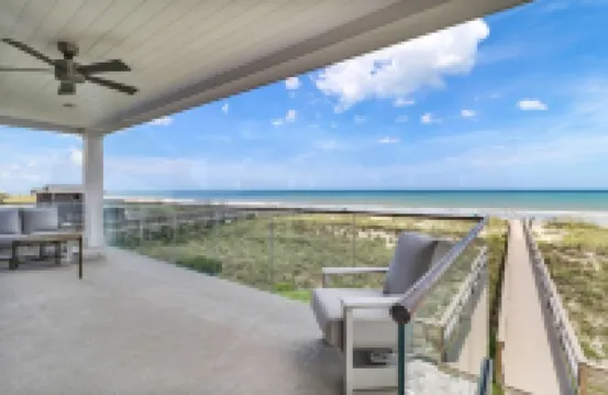 226 SF 2nd Floor Townhouse