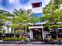 HOTEL MENARA LAUT Hotel dekat UD AKA Salegor