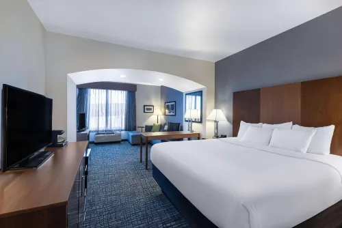 La Quinta Inn & Suites by Wyndham Morgantown Hotels in Monongalia County