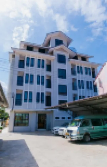 Calivefornia2016 Hotels near Singha Park Chiang Rai