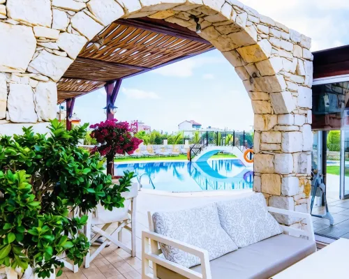 Yiannis Manos Hotel Resort - piscina
