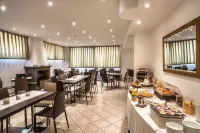 Hotel Villa Giulia Các khách sạn ở Ciampino