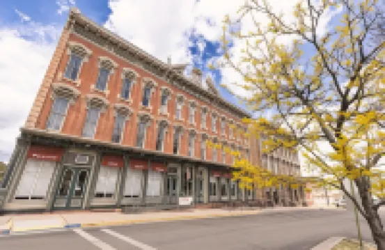 Historic Plaza Hotel