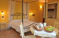 Hotel Villa Del Parco Hotels in La Maddalena