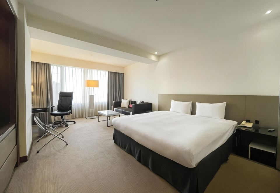 2. 가이드 호텔 신..