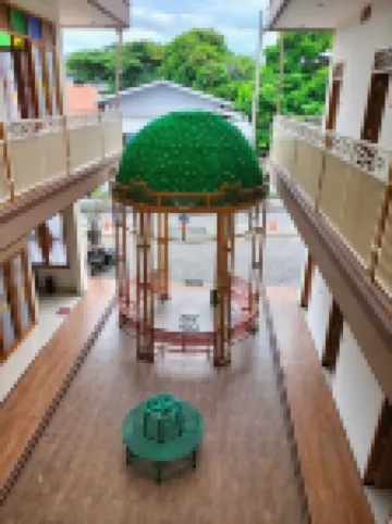 Sunflower Banyuwangi Hotel 外南夢酒店