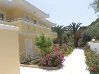 Kontessa Apartments Hotels near Mylotopi