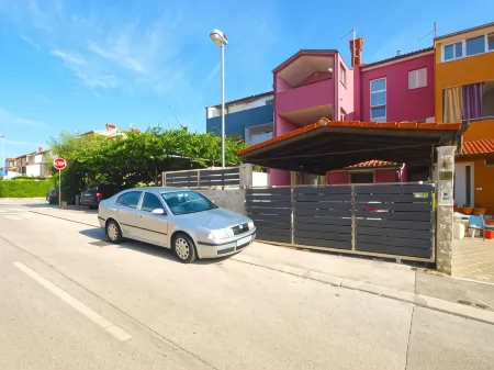 Apartments Oriana 898 Отели рядом с достопримечательностью «Амфитеатр в Пуле»