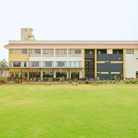 Shamrock Greens by Jardin Hotels