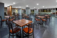 Ramada by Wyndham Acapulco Hotel & Suites Отели в г. Акапулько