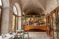 S. Martin Hotel