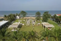 Grande Bay Resort and Spa Mamallapuram - Beach