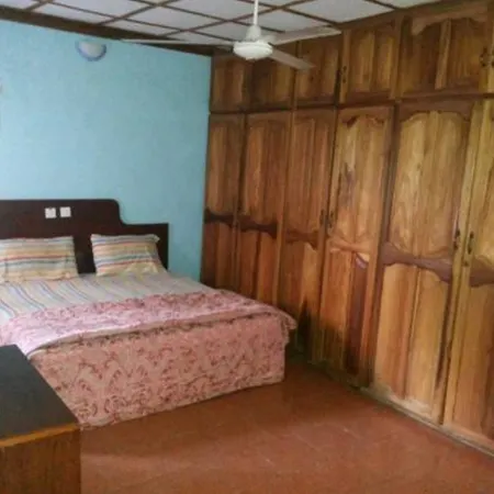 SpringHill Hotel & Suites-Guest Room