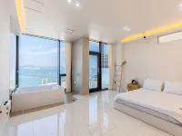 Yeosu Staylog Hotels near Hyangiram Hermitage