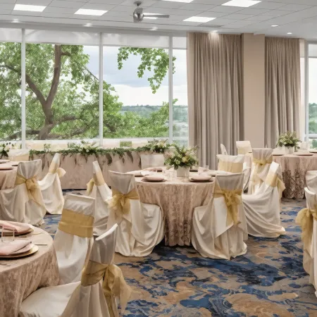 Courtyard Edmonton Downtown Отели рядом с достопримечательностью «Art Gallery of Alberta»