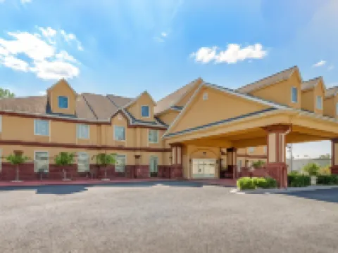 ベスト ウエスタン プラス ブラッドバリー イン & スイーツ ウェークロスのホテル