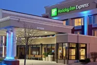홀리데이 인 익스프레스 그레이터 노이다 놀리지 파크 바이 IHG 파크 블럭 E 섹터 베타 1 주변 호텔