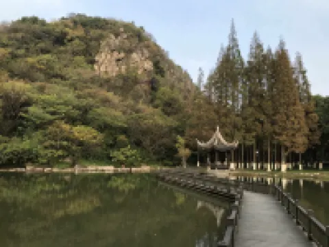 Daniu Homestay (Sichang Road)