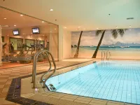 Novotel Moscow Sheremetyevo Airport - Pools