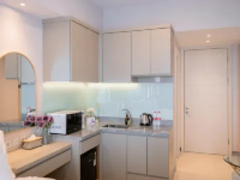 Ermina at Benson Pakuwon Mall Hotels in Wiyung