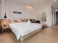 The Canal 304 Hotel & Residence Hotels in Si Maha Phot District