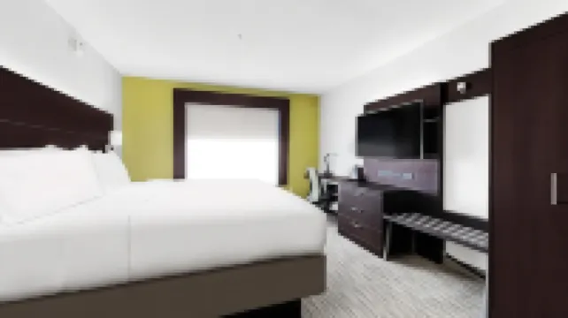 Holiday Inn Express & Suites Chalmette - New Orleans S by IHG
