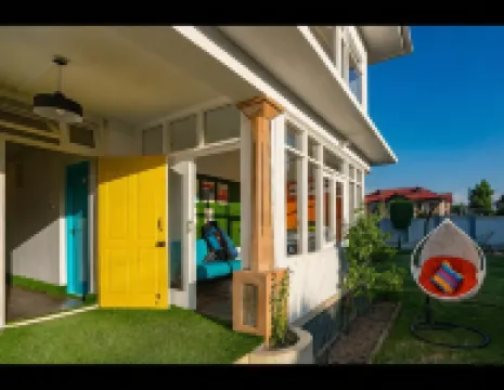 โกสต็อปส์ ศรีนาการ์