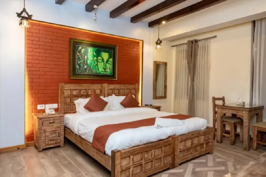 エヴァラ ブティック ホテル Bhagwati Temple周辺のホテル