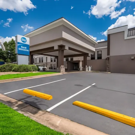 Best Western Albemarle Inn
