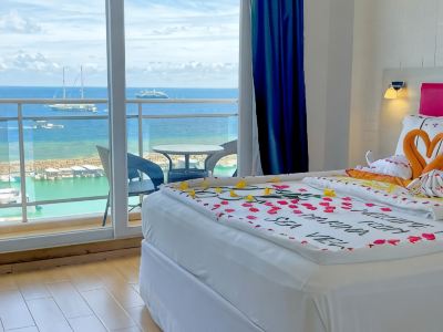 ICom Marina Sea View