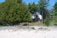 Cherished Memories - Harrisville