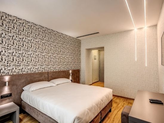 Colosseo Prestige Rooms