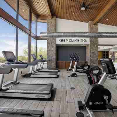 Resort-Style Gated, Pool Gym Near Downtown Phoenix & Chase Field Hiking Mountain Fitness & Recreational Facilities