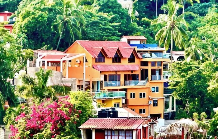 Penthouse in Yelapa, Brand New and Luxurious Casa, Sleeps 8 very comfortably