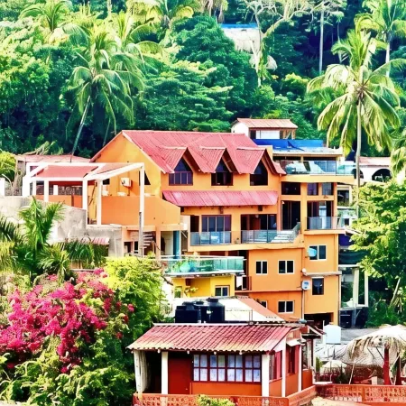 Penthouse in Yelapa, Brand New and Luxurious Casa, Sleeps 8 very comfortably