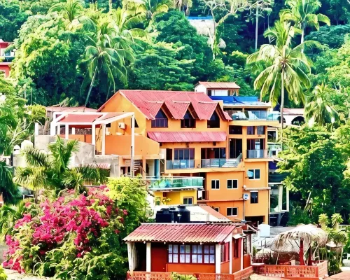 Penthouse in Yelapa, Brand New and Luxurious Casa, Sleeps 8 very comfortably Hotels in Yelapa