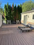 Family Home with Plenty of Parking and Long Stay Friendly. Fenced in Yard. - Homestays