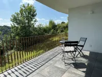 Chic apartment in a central location with a large balcony and views over the city - Wi-Fi