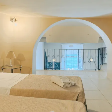 Palazzo Russo Suite & Apartments