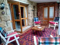 The Clarens Country House - parking