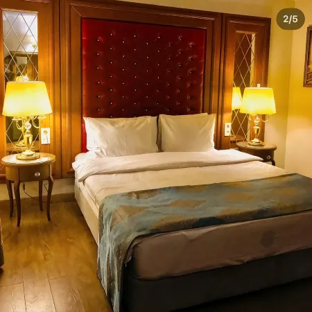 Premier Vista Hotel